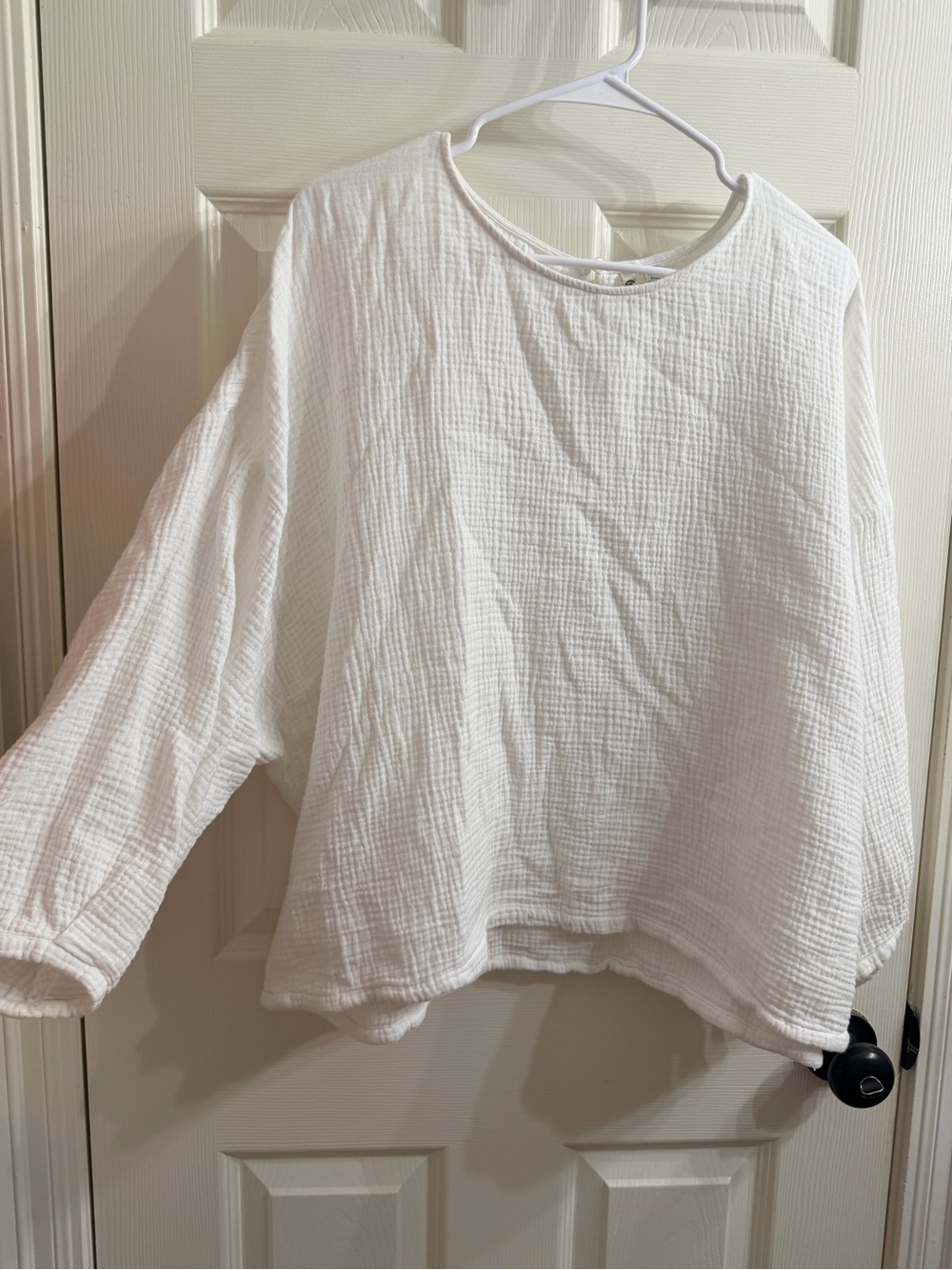 Versona White Textured Long-Sleeve Relaxed Pullover